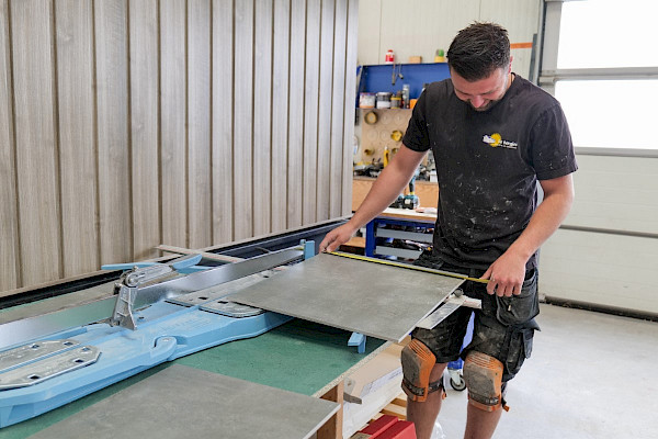 De Bergjes Chalet & Caravans mobile home factory-9