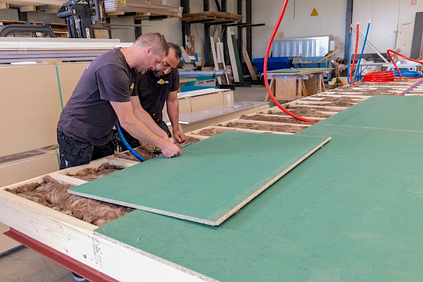 De Bergjes Chalet & Caravans mobile home factory-6