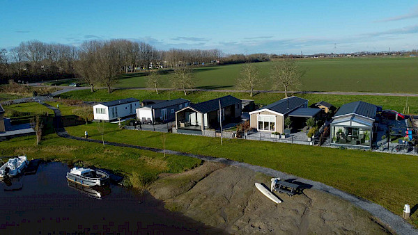 4 Riverlodges voor camping Markdal | De Bergjes-4