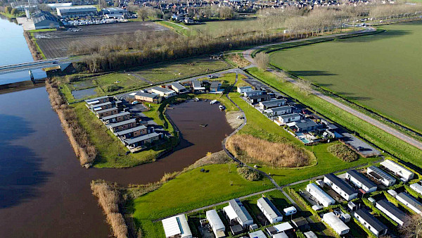 4 Riverlodges voor camping Markdal | De Bergjes-7